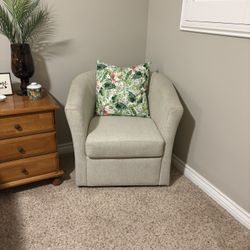 Swivel Accent Chair 