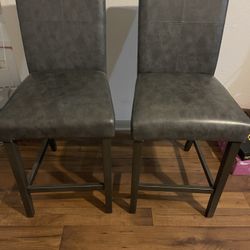 Set Of 2 Barstools 