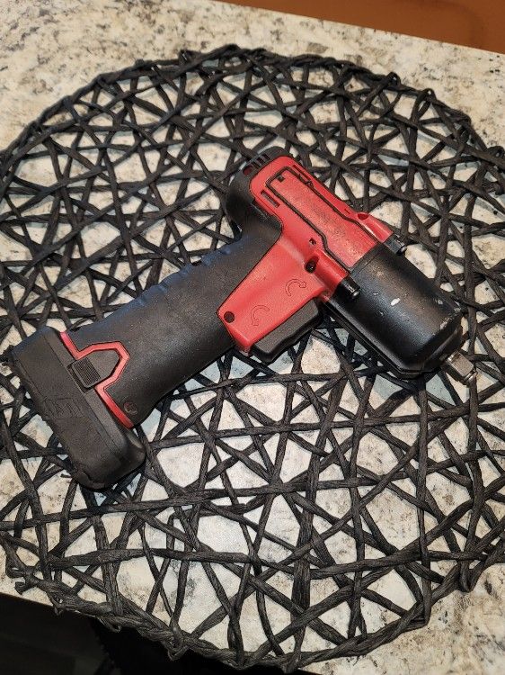 Snap-On 3/8 Impact Gun And LIGHT
