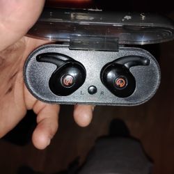 Hypergear Earbuds