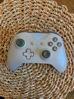 Grey Xbox controller PICK UP ONLY