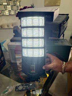 Solar LED Street Light with Remote