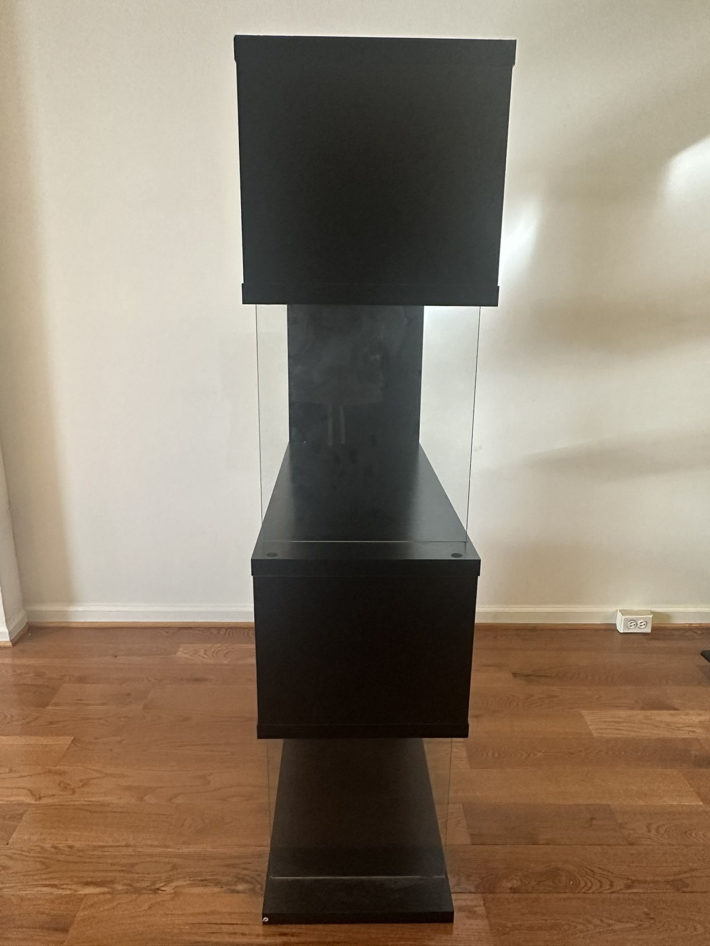 Athiya Geometric Bookcase