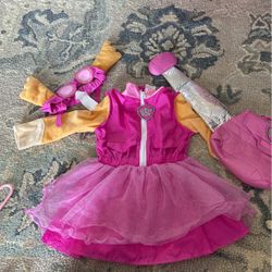 Costume