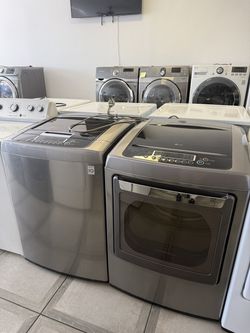 Lg Top load washer and gas dryer se