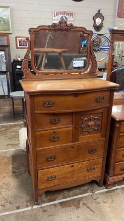 1910’s Oak High boy chest with mirror