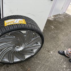 24s  Rims And Tires Missing Center Caps