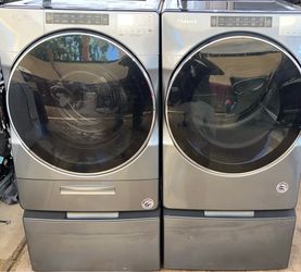 Whirpool Electric Washer and Dryer