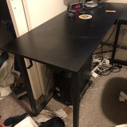 Computer Desk. Perfect Condition. 
