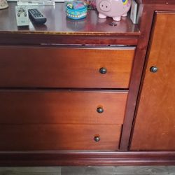 Solid Wood Dressers
