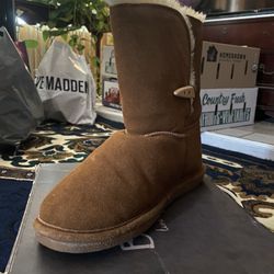 Selling BearPaw Victorian Boots
