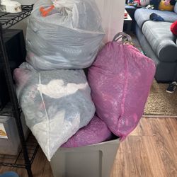 Women’s Clothes 
