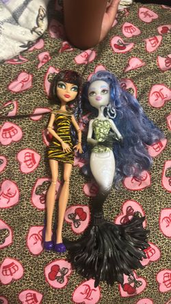 Monster high dolls