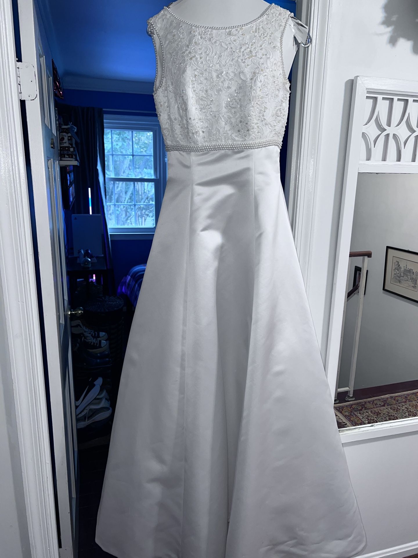 Wedding Dress (Morí Lee)