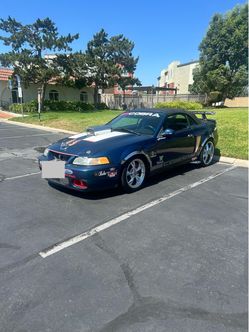 2004 Ford Mustang