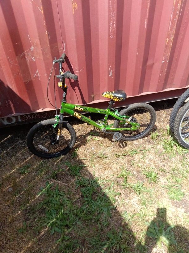 Avigo Kids Freestyle Bike