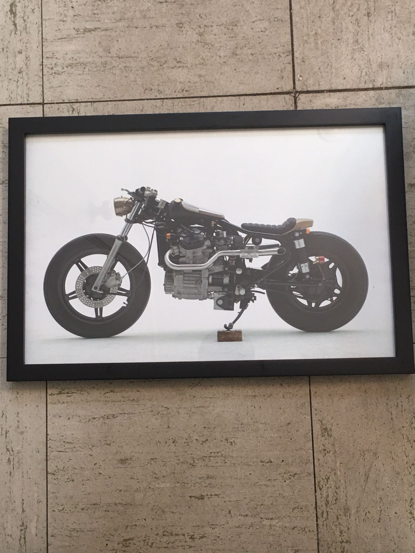 Motorcycle pictures frame California 93120 formaldehyde compliant 05/14 phase 2