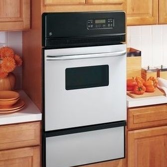2-Year Old GE Gas Kitchen Oven, used less than 10 times