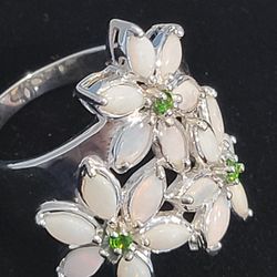 GORGEOUS AUSTRALIAN OPAL RING SET IN PLATINUM OVER STERLING SILVER STAMPED 