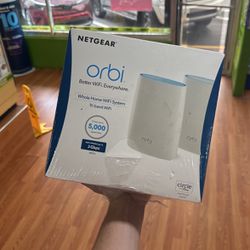 NETGEAR - Orbi AC3000 Tri-Band Mesh WiFi System with Router + 1 Satellite Extender, 3Gbps (RBK50)  Brand New 