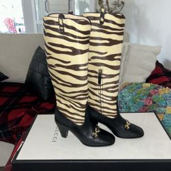 Gucci Zumi Tiger Print Calf Hair Interlocking G Horsebit Knee High Riding Boots