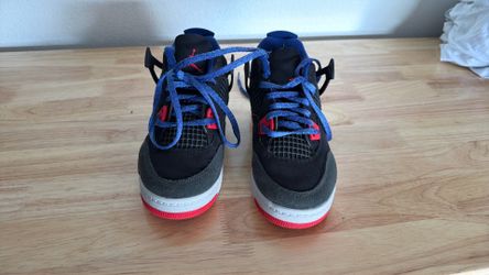 Boys Jordan's rare only worn once size 1.5Y