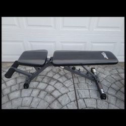 Adjustable Weight Bench 