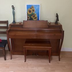 Fischer Piano