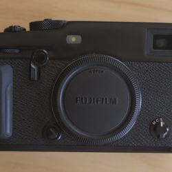 Fujifilm X-Pro3 + 35f1.4 Pristine!