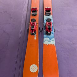 Line 145cm Sir Francis Bacon Shorty Powder Skis for kids or small adult