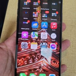Apple Iphone XR 64GB Unlocked For All GSM