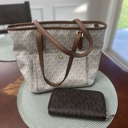 Michael Kors Purse and Wallet. 