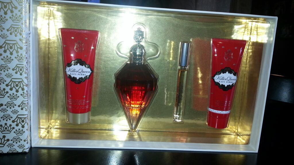 Katie Perry 4 piece perfume gift set. NEW. NEVER OPENED