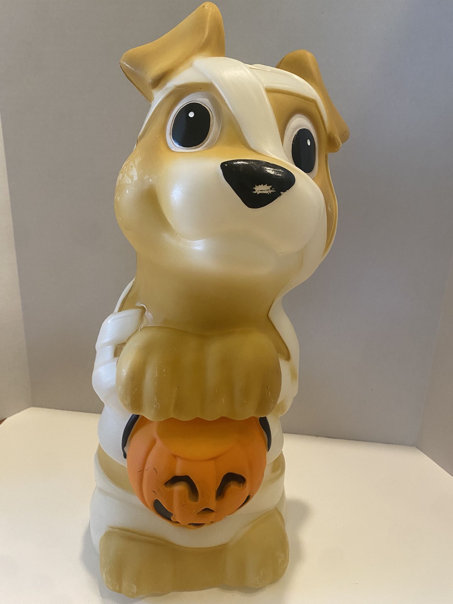 Blow mold Halloween puppy. 18 inches tall x 7 wide. Lights up.