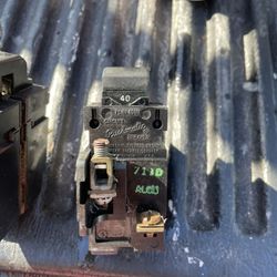 Breakers 20 Amp 70 Amp And 40 Amp Breakers Push Button
