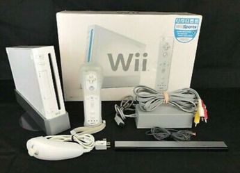 NINTENDO WII With 33 POPULAR WII and GAMECUBE GAMES