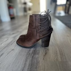 Boots Size 6