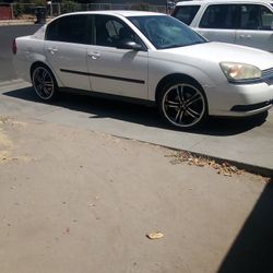 05 Chevy Malibu 