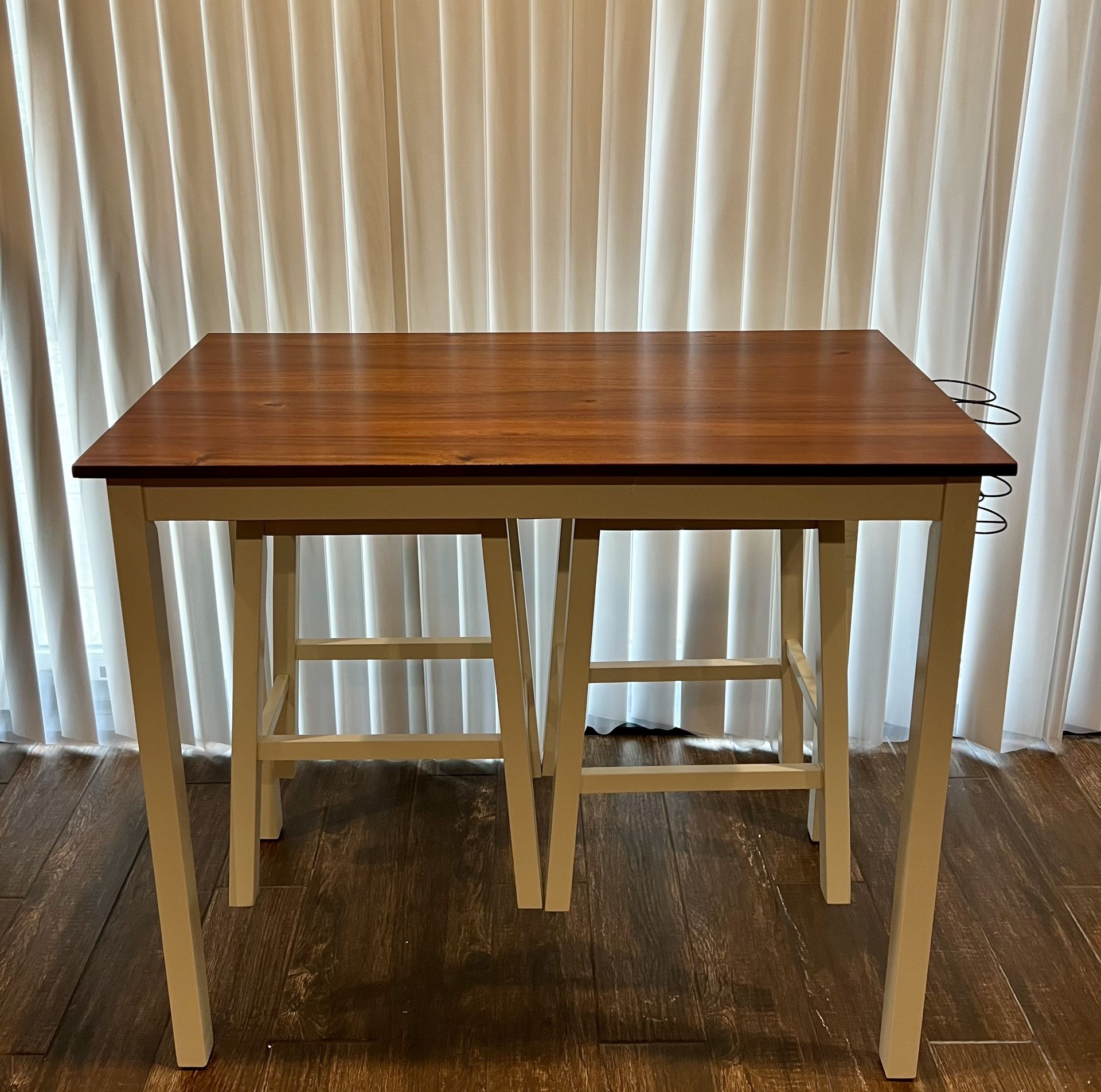 3-Piece Bar Table Set with 2 Wine Holders and Wooden Legs