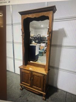 Gorgeous Vintage Oak Hall Tree