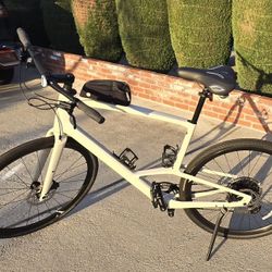 2023 Specialized Sirrus X 5.0