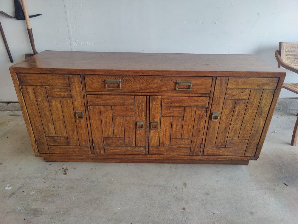 Drexel Heritage "Woodbrair" Buffet Cabinet 
