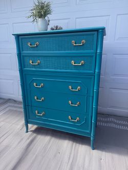 Gorgeous broyhill faux bamboo dresser. Free delivery
