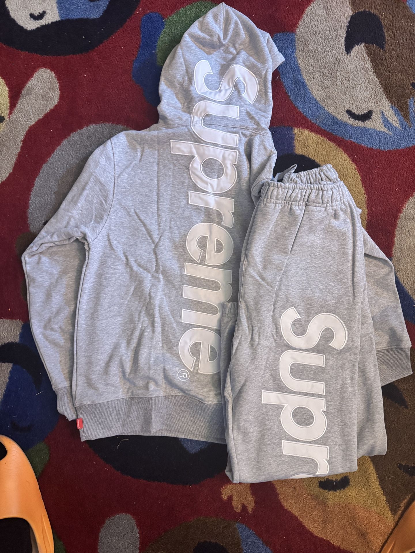 Supreme Set