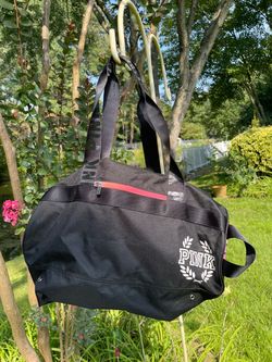 Victoria’s Secret Black Duffle PINK Ombré Striped Gym Travel Weekender Bag w/Shoulder Strap