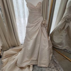 Casablanca Bridal 