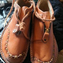 Genuine leather men's boot9.5