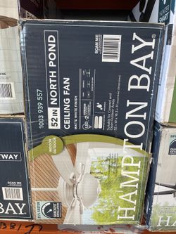 Hampton Bay North Pond 52 in LED Ceiling Fan Matte White - New