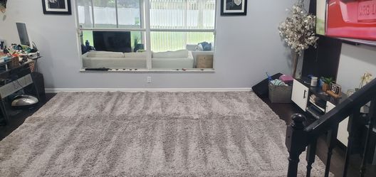 10x13 Brand NEW Silver/Grey Shag rug