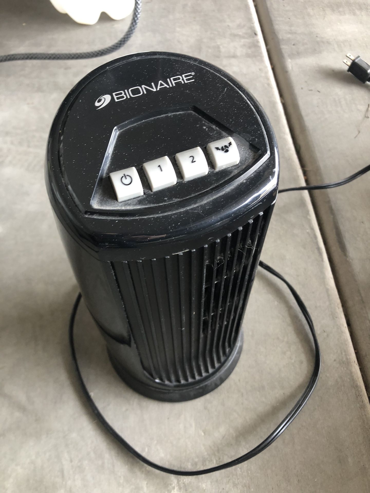 Bionare 12” oscillating desk fan